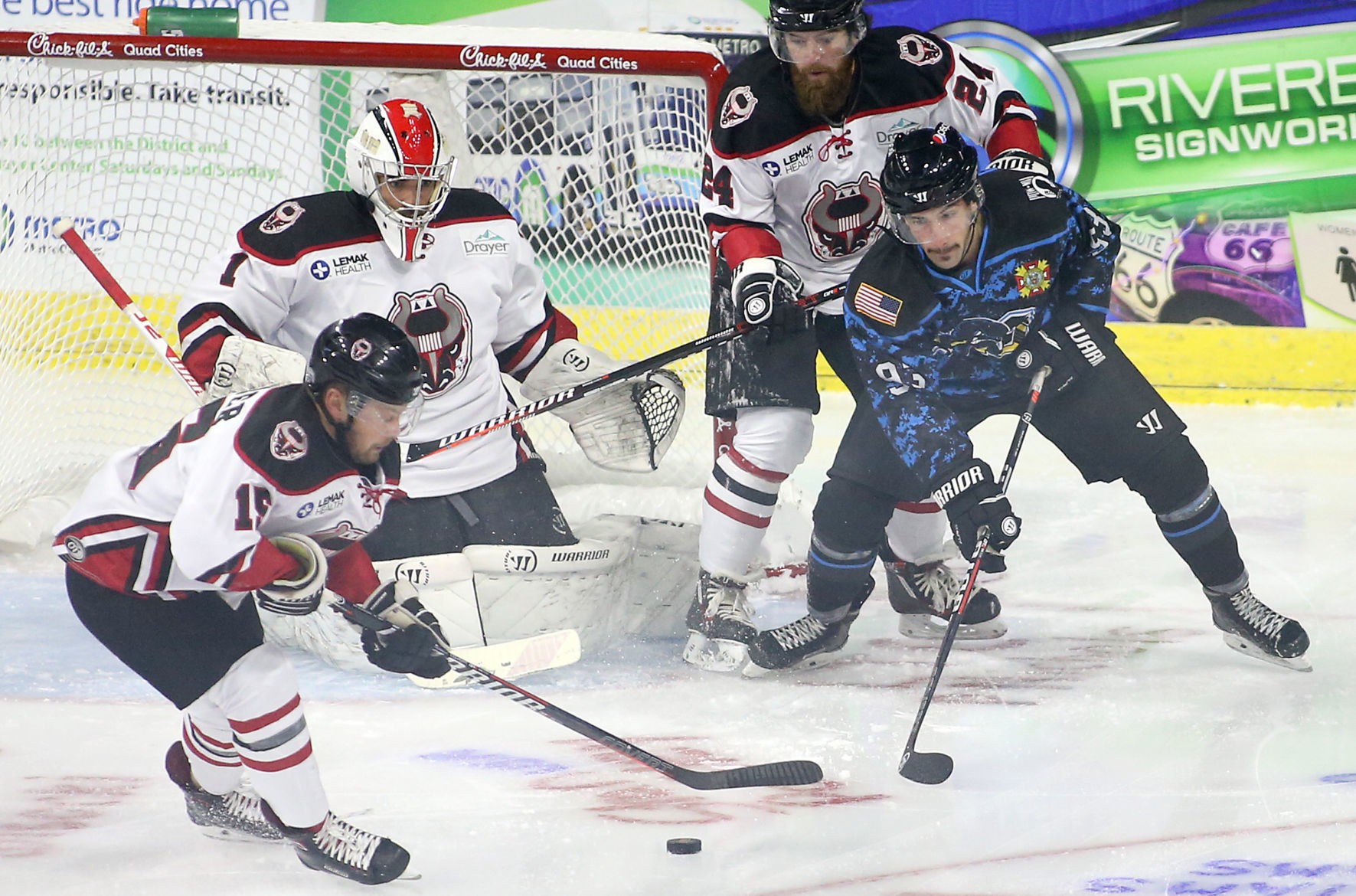 110918-Storm-Hockey-001